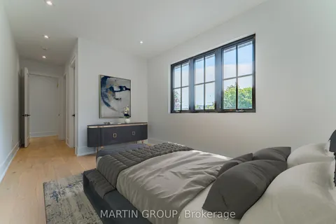 1191 Mineola Gardens, Mississauga, ON L5G 3Y2