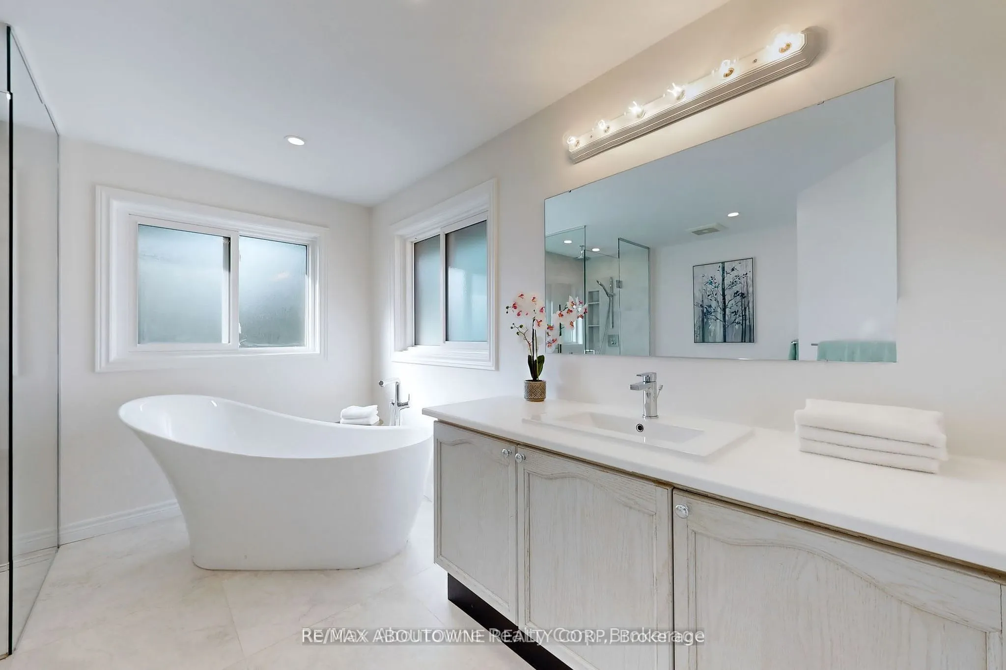 1534 Heritage Way, Oakville, ON L6M 2Z7