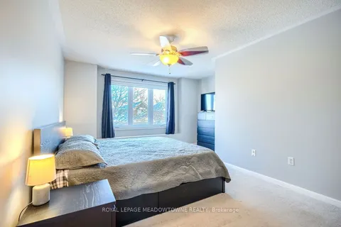 733 Edwards Ave, Milton, ON L9T 6B4