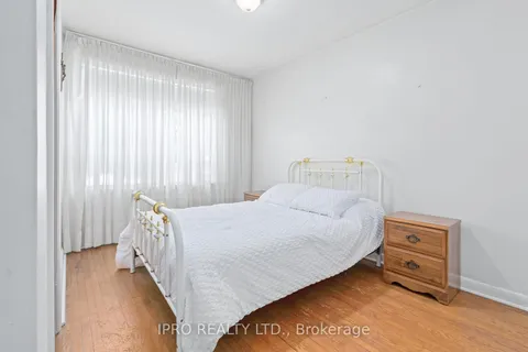 11 Byron St, Halton Hills, ON L7G 3W6