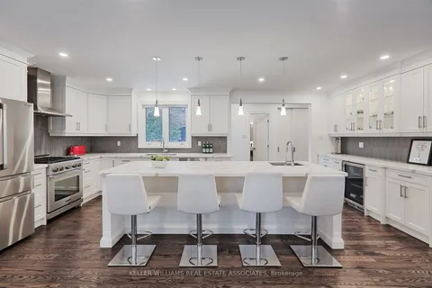 1257 Cloverbrae Cres, Mississauga, ON L5H 2Z6