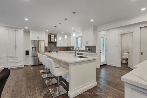 1257 Cloverbrae Cres, Mississauga, ON L5H 2Z6