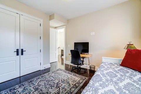 2 Anglesey Boulevard, Toronto, ON M9A 3B3