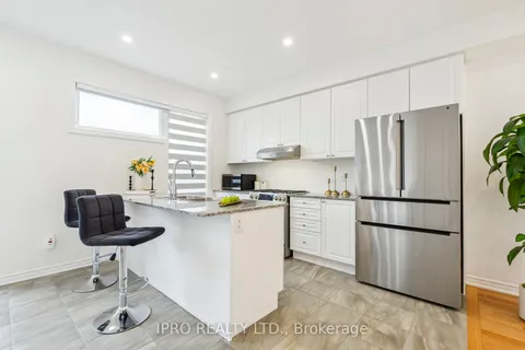 2495 Badger Cres, Oakville, ON L6M 5M1