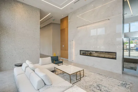 509 Dundas Street, Oakville, ON L6M 5P4