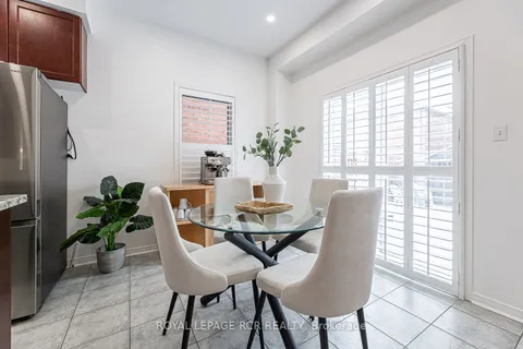 295 Brussels Ave, Brampton, ON L6Z 0G4