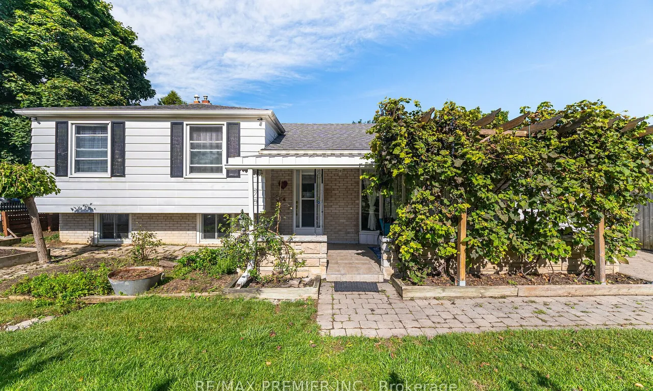 164 Avondale Blvd, Brampton, ON L6T 1J2