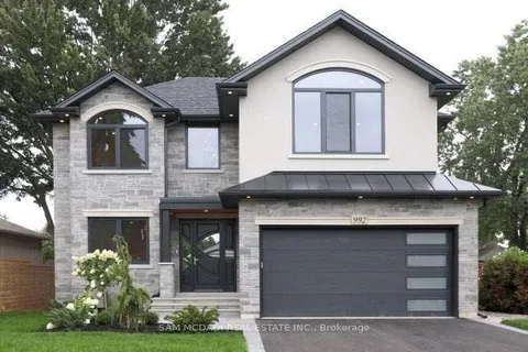 992 Wales Ave, Mississauga, ON L5E 1K5