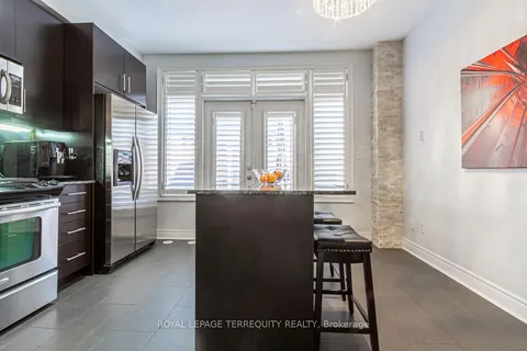 81 Ruby Lang Lane, Toronto, ON M8Z 0B8