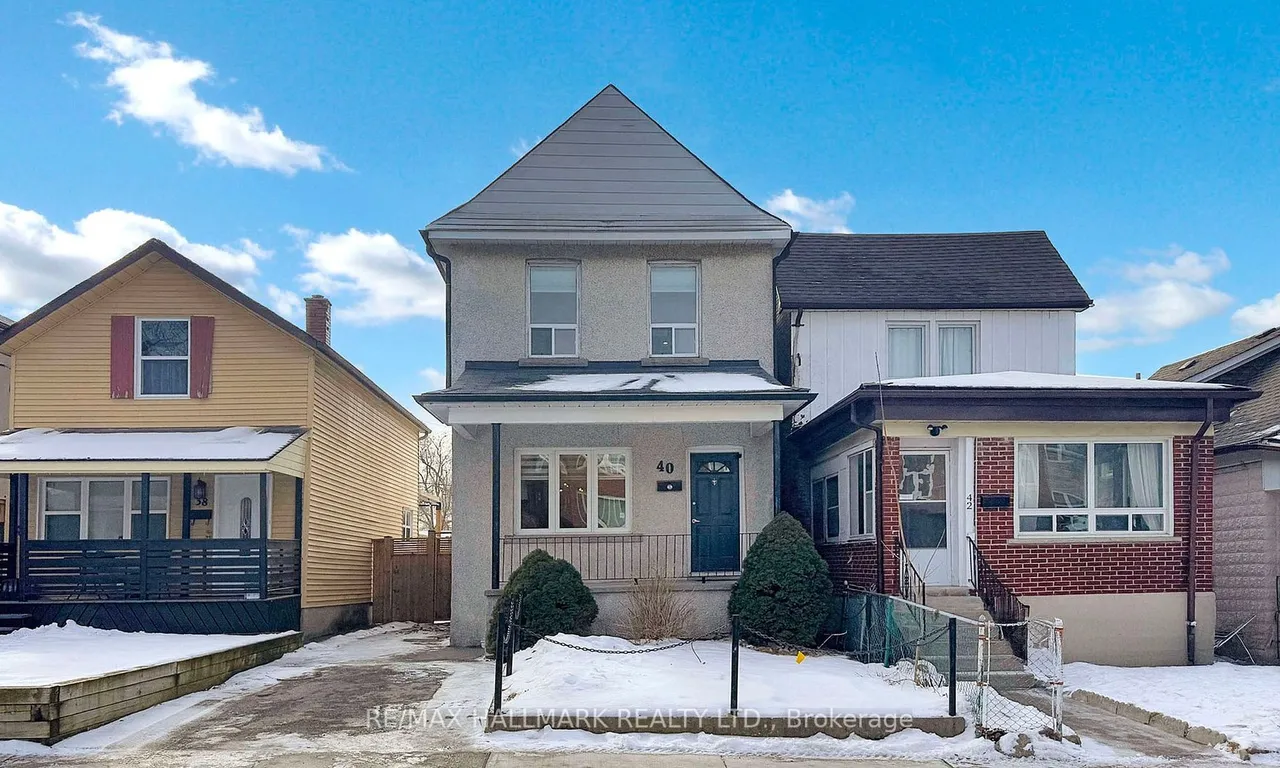 40 Lapp St, Toronto, ON M6N 3W6