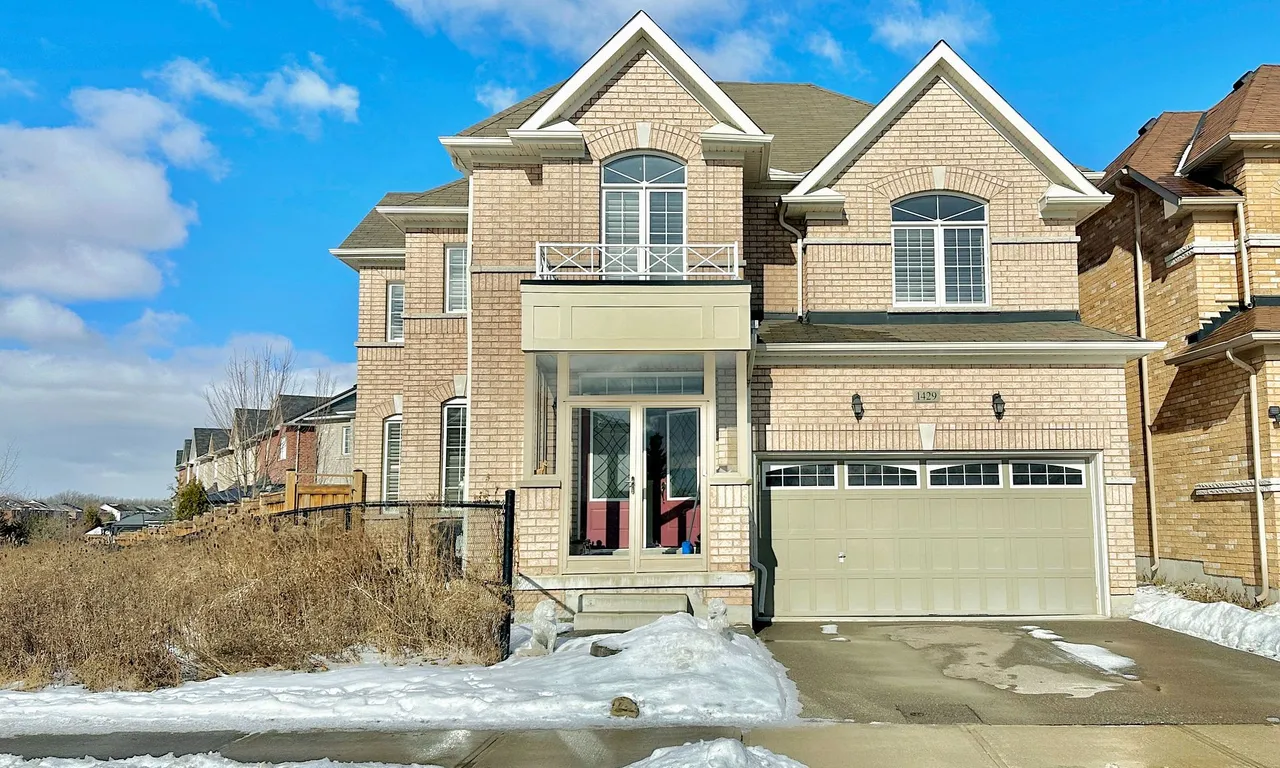 1429 Laurier Ave, Milton, ON L9T 6J4
