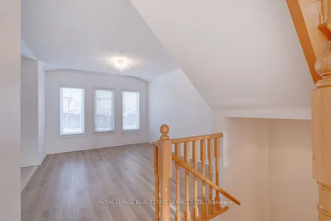 4797 Thomas Alton Blvd, Burlington, ON L7M 0K4