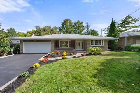 71 Riverwood Pkwy, Toronto, ON M8Y 4E4