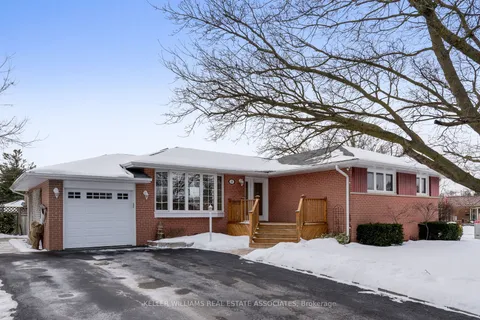 25 Mackenzie Dr, Halton Hills, ON L7G 4C1