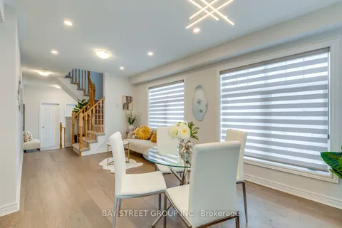 3086 Michelangelo Rd, Burlington, ON L7M 0Z6
