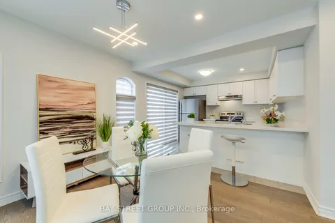 3086 Michelangelo Rd, Burlington, ON L7M 0Z6