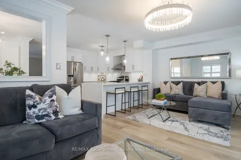 635 Willmott Cres, Milton, ON L9T 6E9