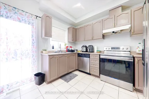 1021 Cumming Blvd, Milton, ON L9T 6S7