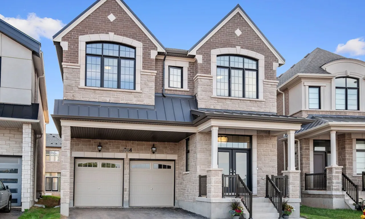 3144 Harasym Tr, Oakville, ON L6M 4L1