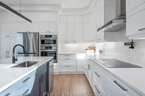 3144 Harasym Tr, Oakville, ON L6M 4L1
