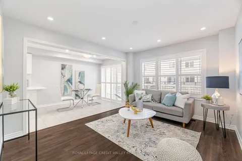 114 Whitlock Ave, Milton, ON L9E 1G3