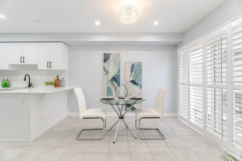 114 Whitlock Ave, Milton, ON L9E 1G3