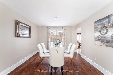 59 Parkside Dr, Brampton, ON L6Y 3A1