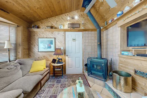 3059 Centennial Dr, Burlington, ON L7M 1B5