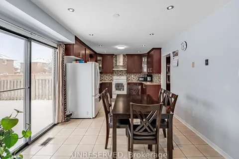 76 Blackmere Circ, Brampton, ON L6W 4B8