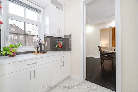 6 Duet St, Brampton, ON L6P 4C7