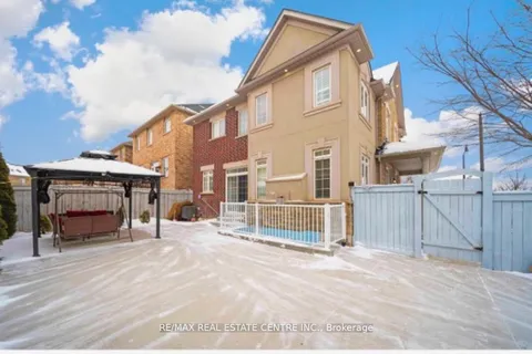 1 Sage Meadow Crescent, Brampton, ON L6Y 0Y1