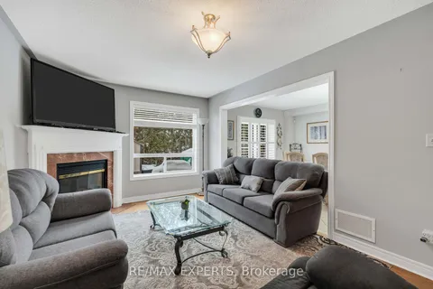 48 Loontail St, Caledon, ON L7E 2X1