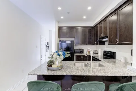 7 Circus Cres, Brampton, ON L7A 5E2