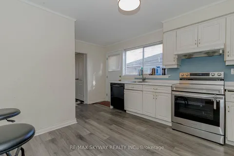 115 Aloma Cres, Brampton, ON L6T 2N8