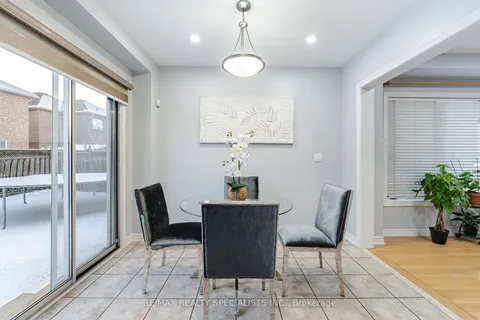 76 Dewridge Crt, Brampton, ON L6R 3C1