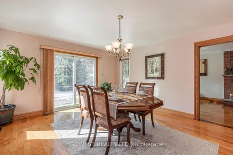 521 Nanak Rd, Mississauga, ON L5B 3X2