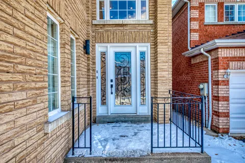 277 Cossack Crt, Mississauga, ON L5B 4C2