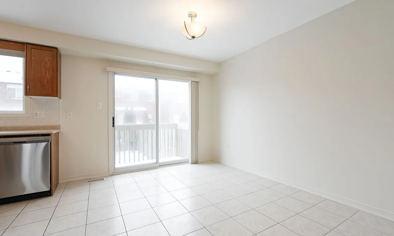 Semi-Detached living room at 3926 Stardust Dr Mississauga