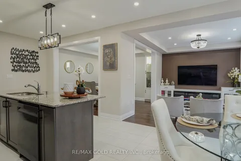 114 Eberly Woods Dr, Caledon, ON L7C 4J4