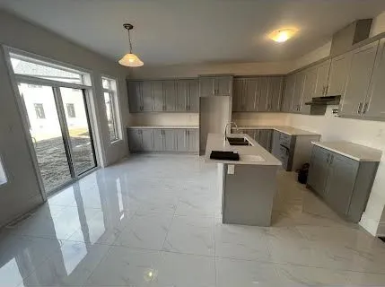 5 Icon Street, ON L6R 4G1
