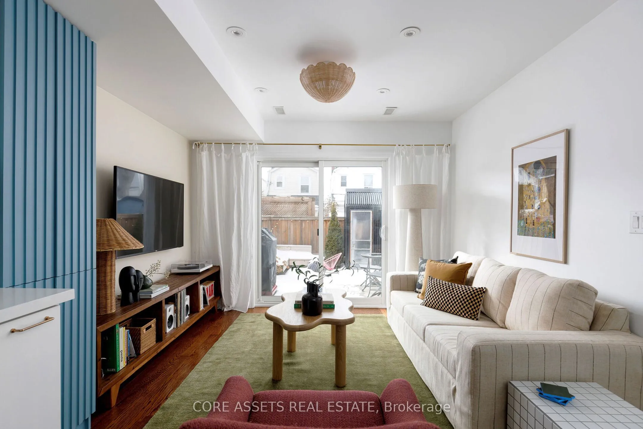 26 Royal St, Toronto, ON M6N 3Z4