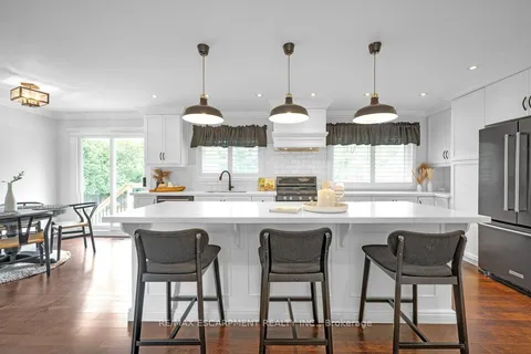 4499 Rogers Rd, Burlington, ON L7L 1S2