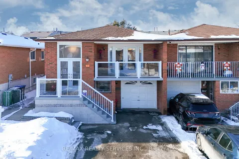34 Major Oaks Dr, Brampton, ON L6V 3K2