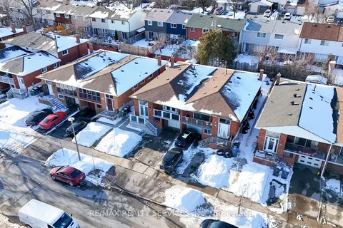 34 Major Oaks Dr, Brampton, ON L6V 3K2