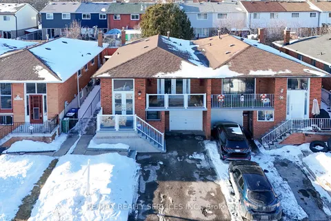 34 Major Oaks Dr, Brampton, ON L6V 3K2
