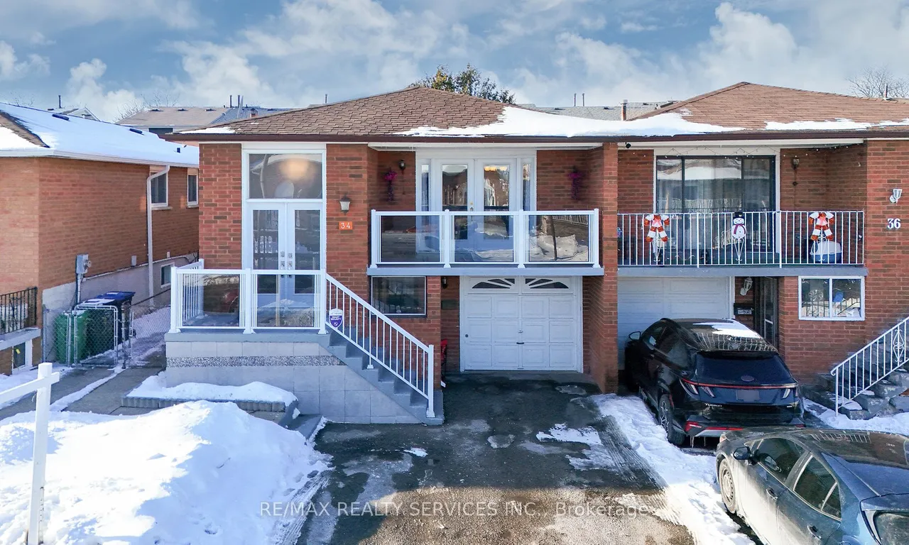 34 Major Oaks Dr, Brampton, ON L6V 3K2