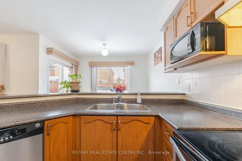 4894 Marble Arch Mews, Mississauga, ON L5M 7P7