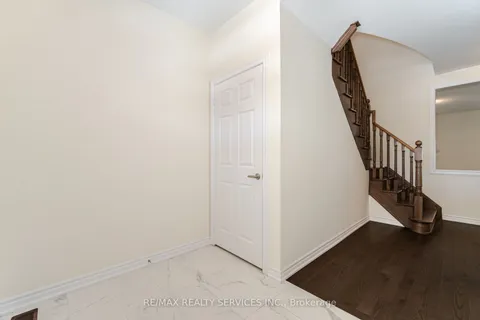 37 Royal Fern Crescent, Caledon, ON L7C 4H1