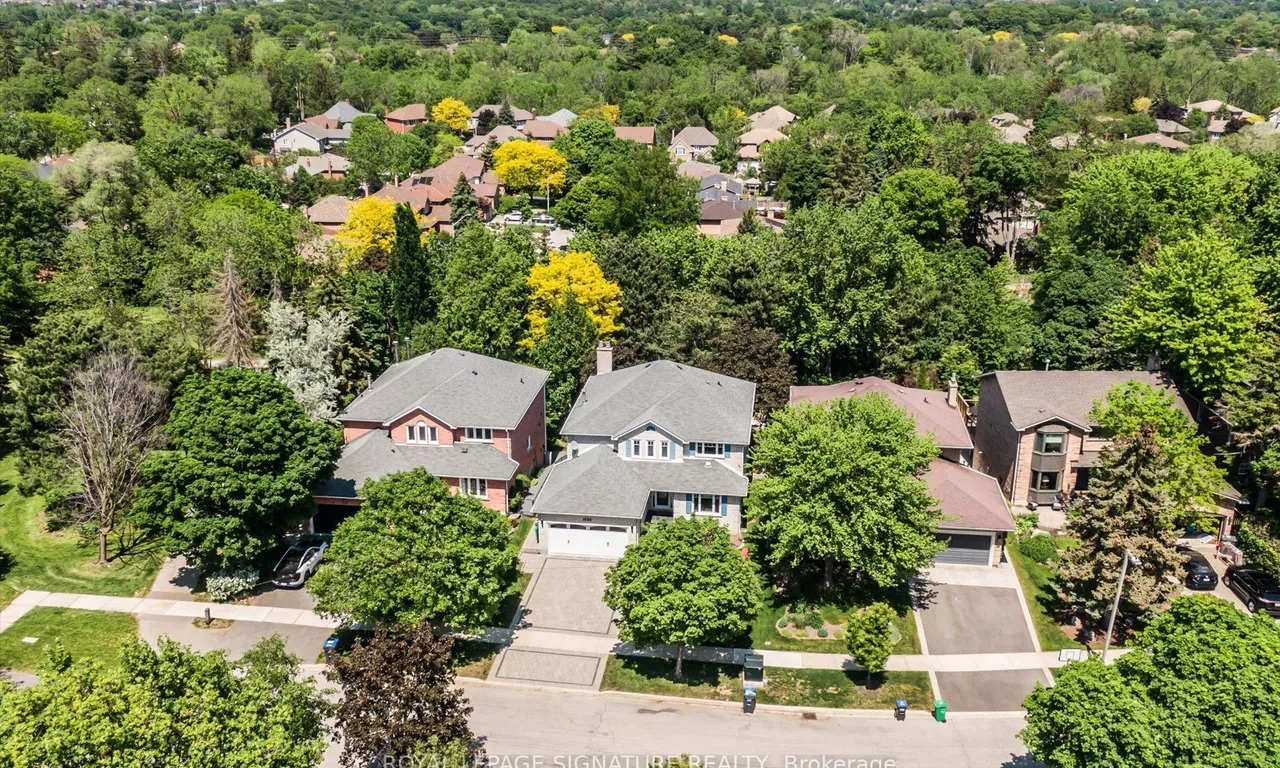 4107 Wheelwright Cres, Mississauga, ON L5L 2X3