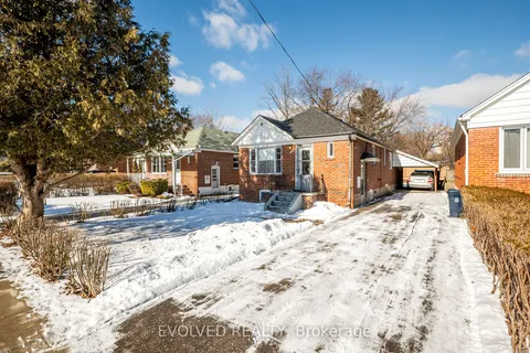 48 James St, Toronto, ON M8W 1L3